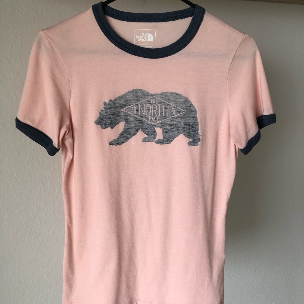 The North Face Pink Graphic T-Shirt - small